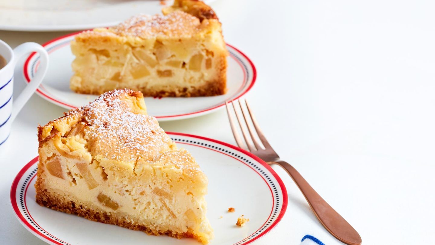 Zupfkuchen mit Apfel und weißer Schokolade