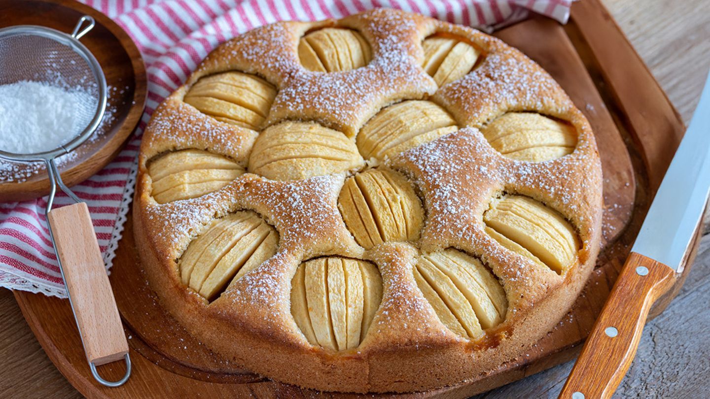Apfelkuchen mit Marzipan Rezept
