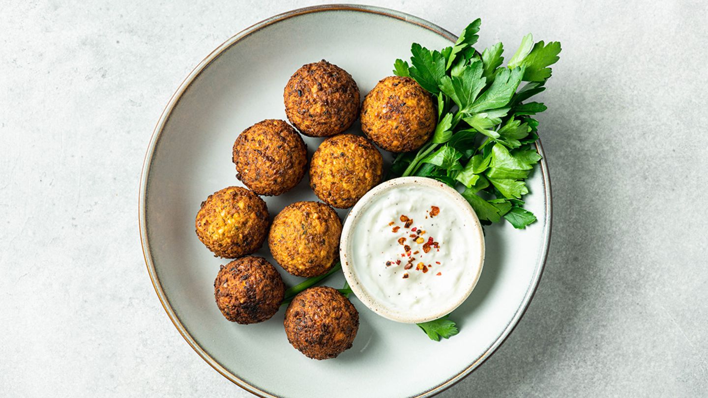 Falafel mit Minzsauce: schnell & einfach