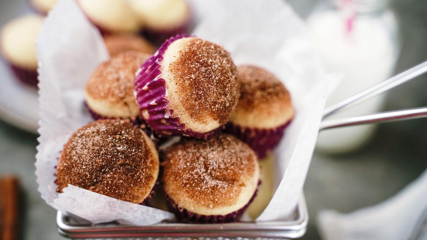 Kleine Zimt-Zucker-Muffins aus dem Vorrat