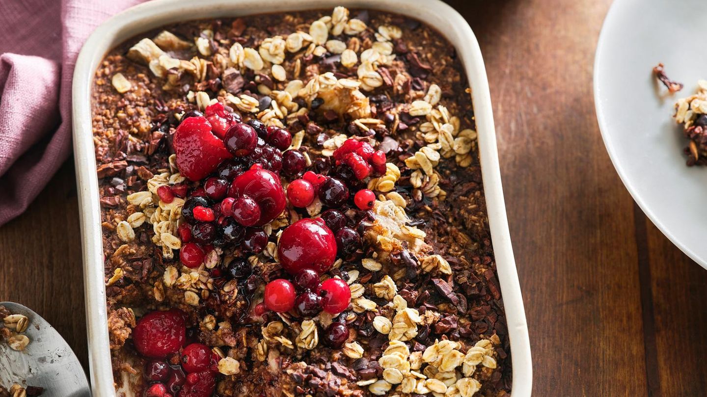 Baked Oats mit Kakao und Banane: fettarm & gesund