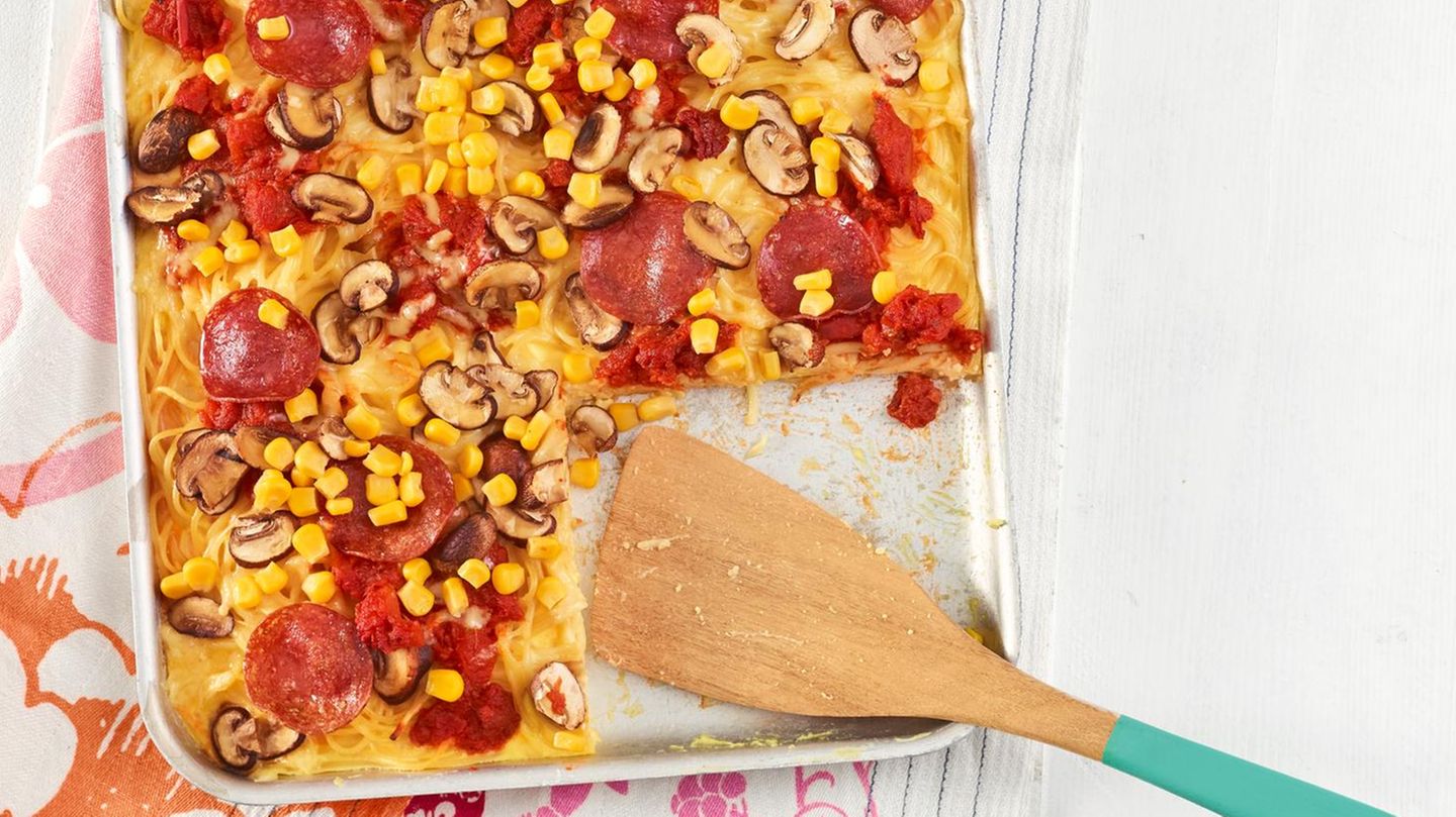 Spaghetti-Pizza: Leftover-Rezept für Nudeln