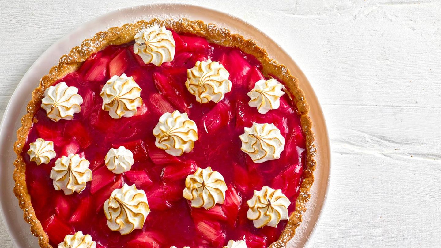 Rhabarber-Baiser-Tarte: Prachtstück im Frühling