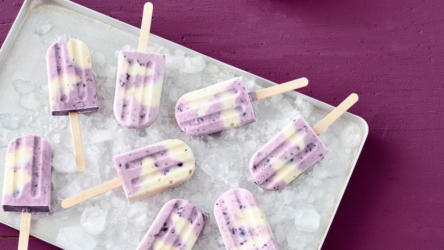 Kalorienarmes Heidelbeer-Skyr-Eis