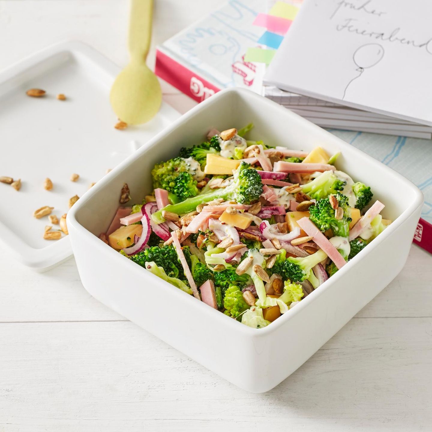 Mittagessen im Büro: Salate, Wraps und mehr zum Mitnehmen